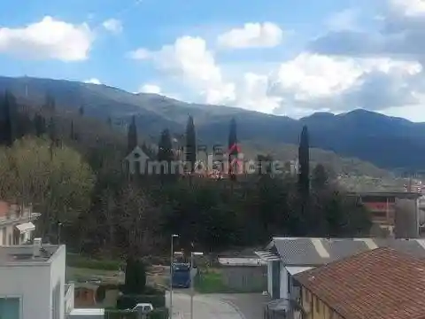 Villa in vendita a Vaiano