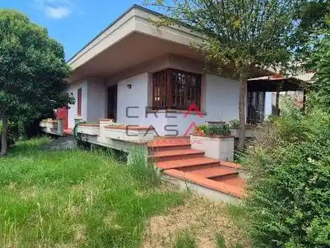 Villa in vendita a Montale