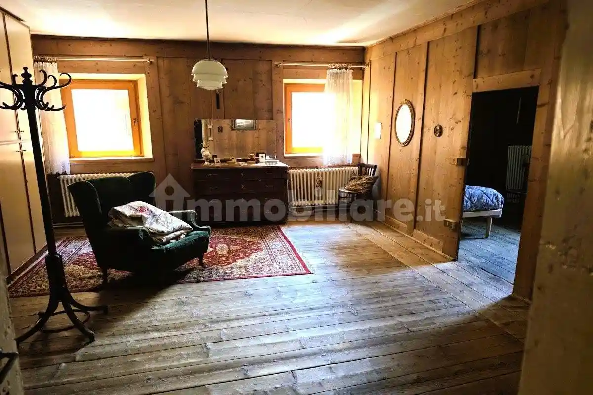 Appartamento in vendita a Castello-Molina di Fiemme