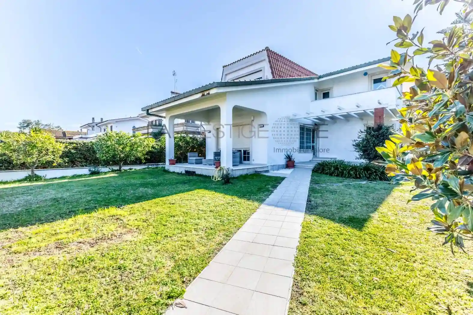 Villa - foto 2