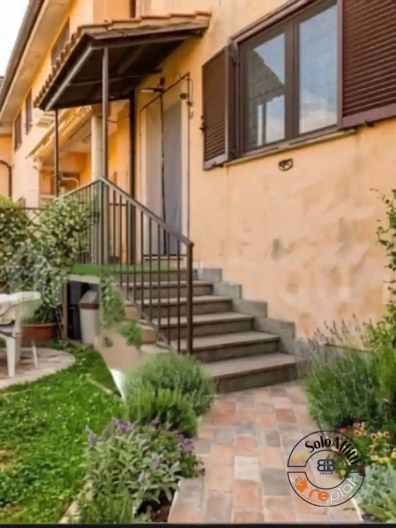 Villa in vendita a Anguillara Sabazia