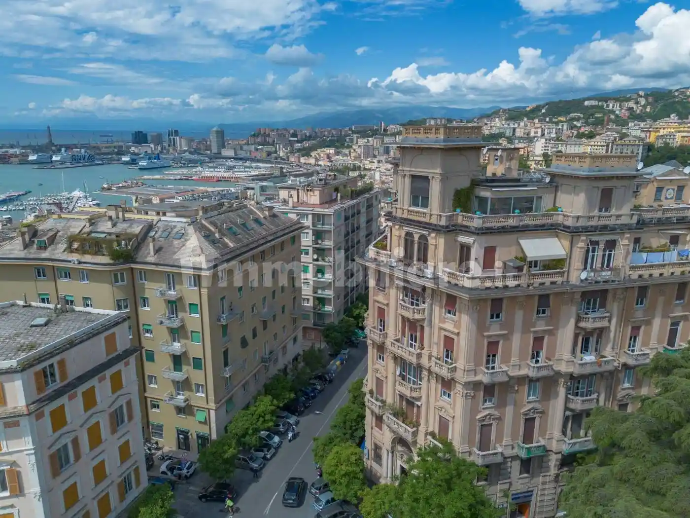 Appartamento in vendita a Genova
