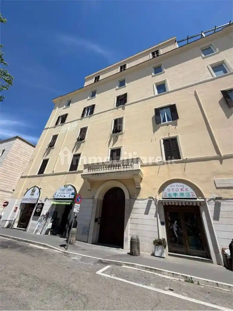 Appartamento in vendita a Civitavecchia
