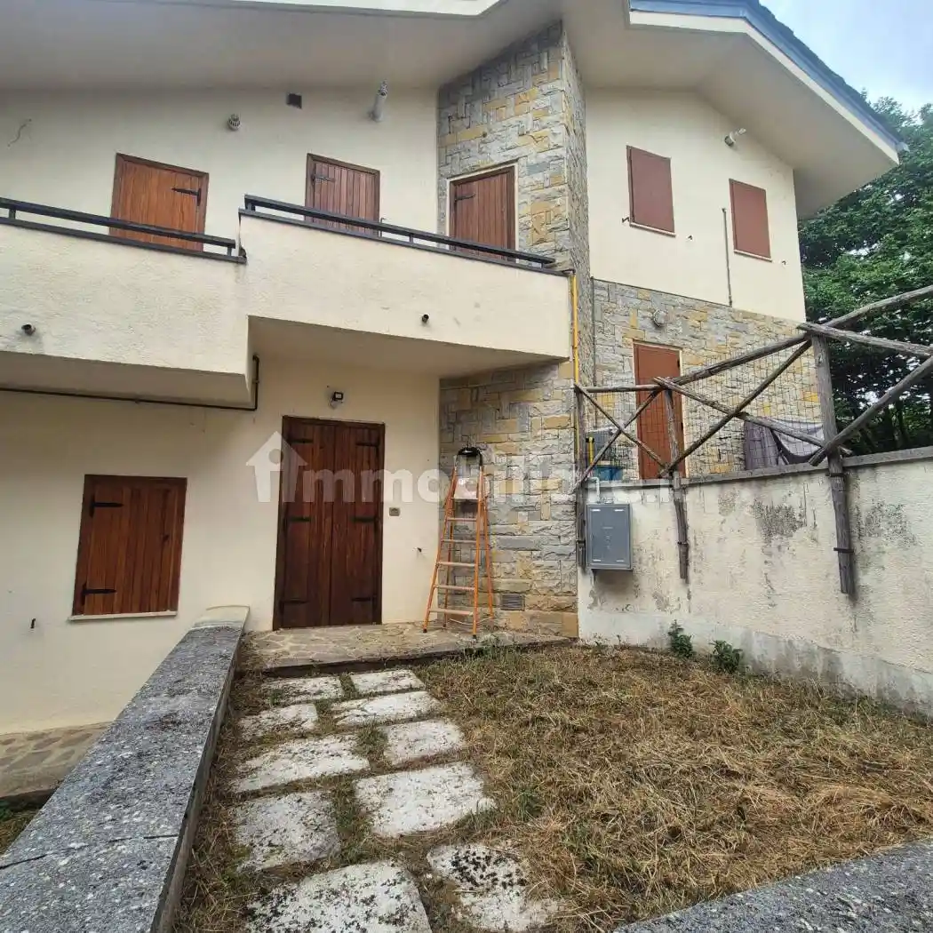 Appartamento in affitto a Rocca di Cambio