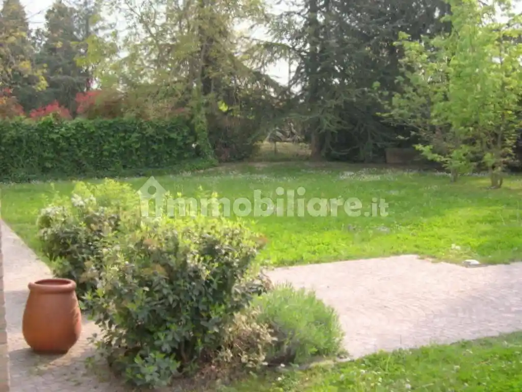 Villa in affitto a Parma