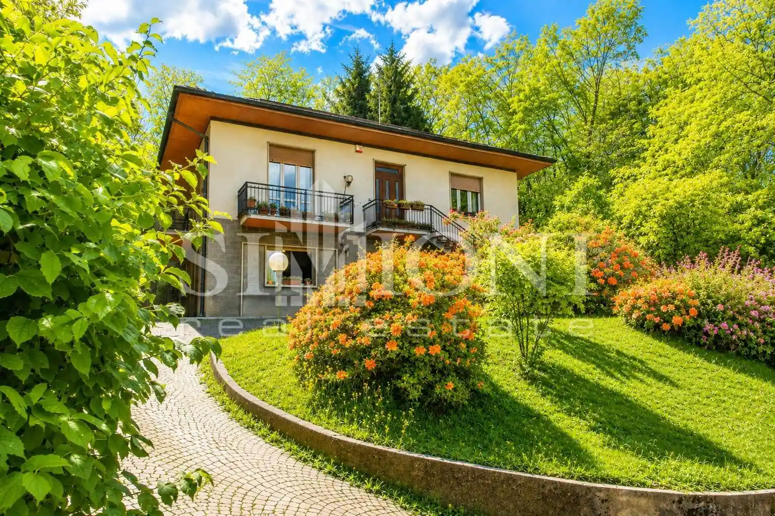 Villa in vendita a Varese