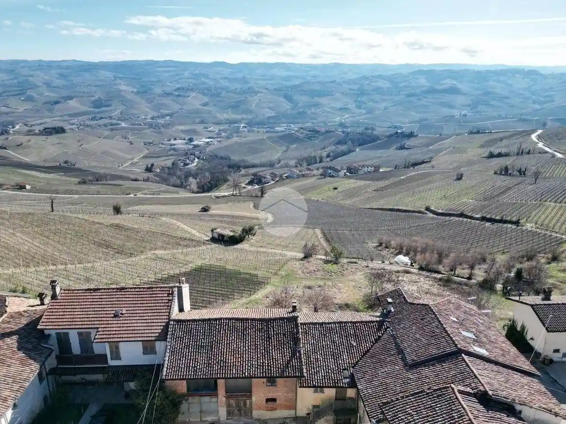 Casa indipendente in vendita a La Morra