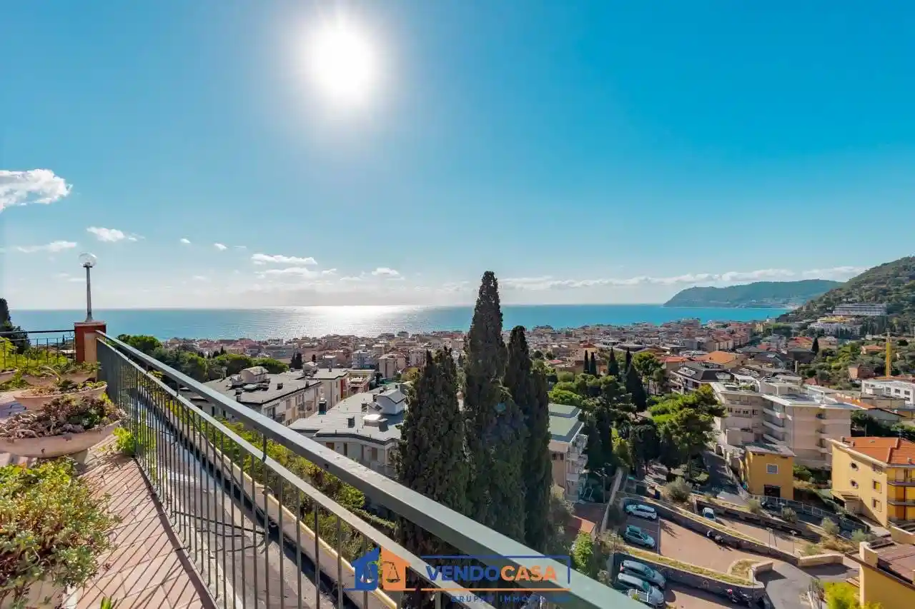 Appartamento in affitto a Alassio