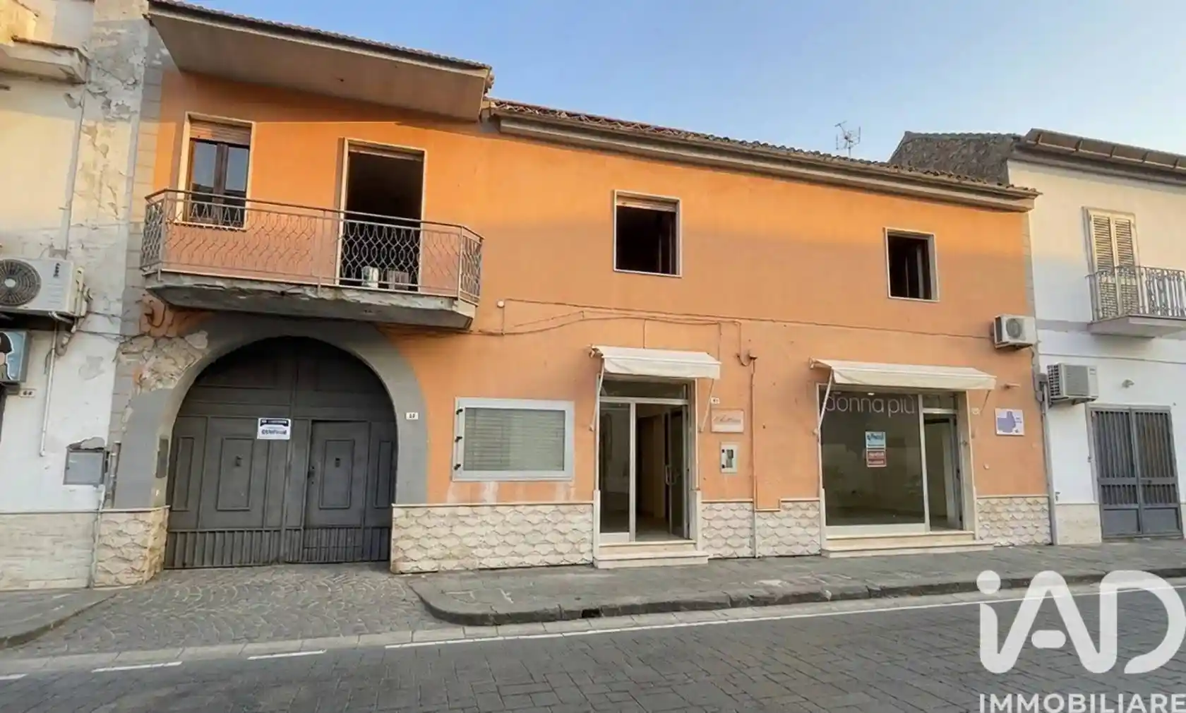 Palazzo - Edificio in vendita a Grazzanise
