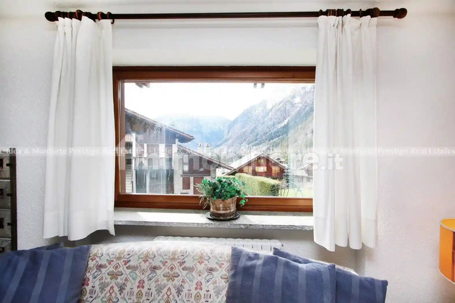 Appartamento in vendita a Courmayeur