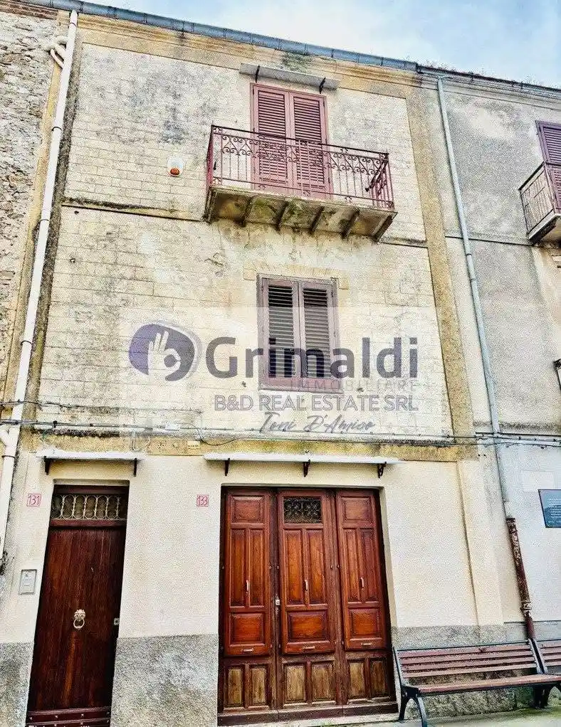 Casa indipendente in affitto a Polizzi Generosa