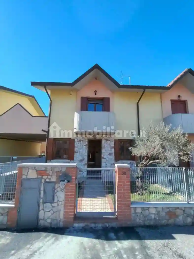 Villetta a schiera - foto 2