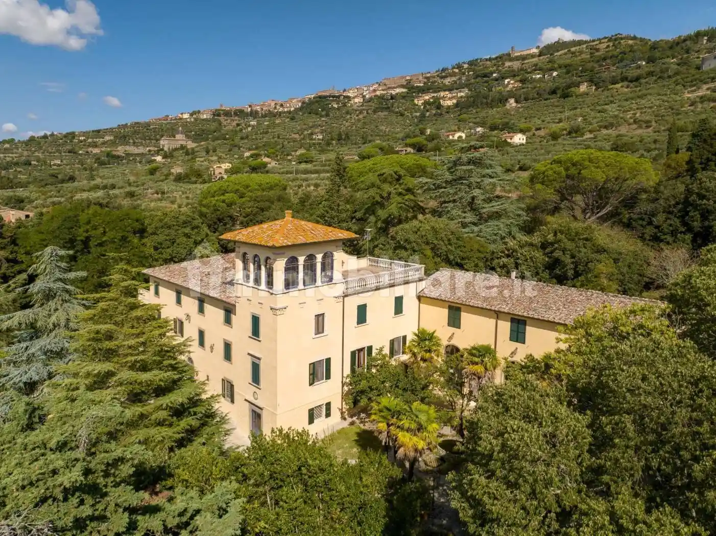 Villa in vendita a Cortona