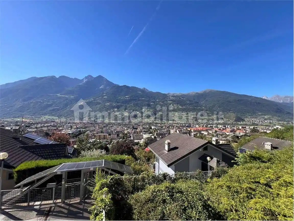Appartamento in vendita a Aosta