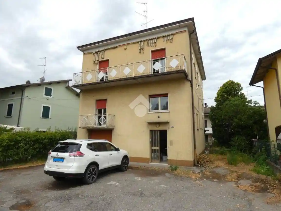 Villa in vendita a Cadelbosco di Sopra
