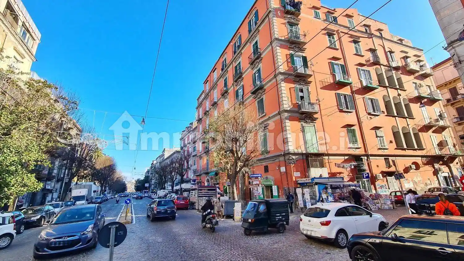 Appartamento in vendita a Napoli