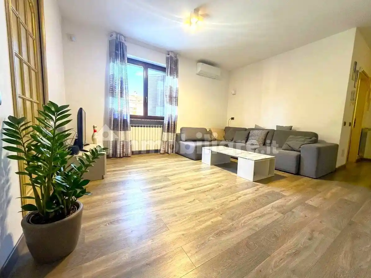 Villetta a schiera in vendita a Bareggio