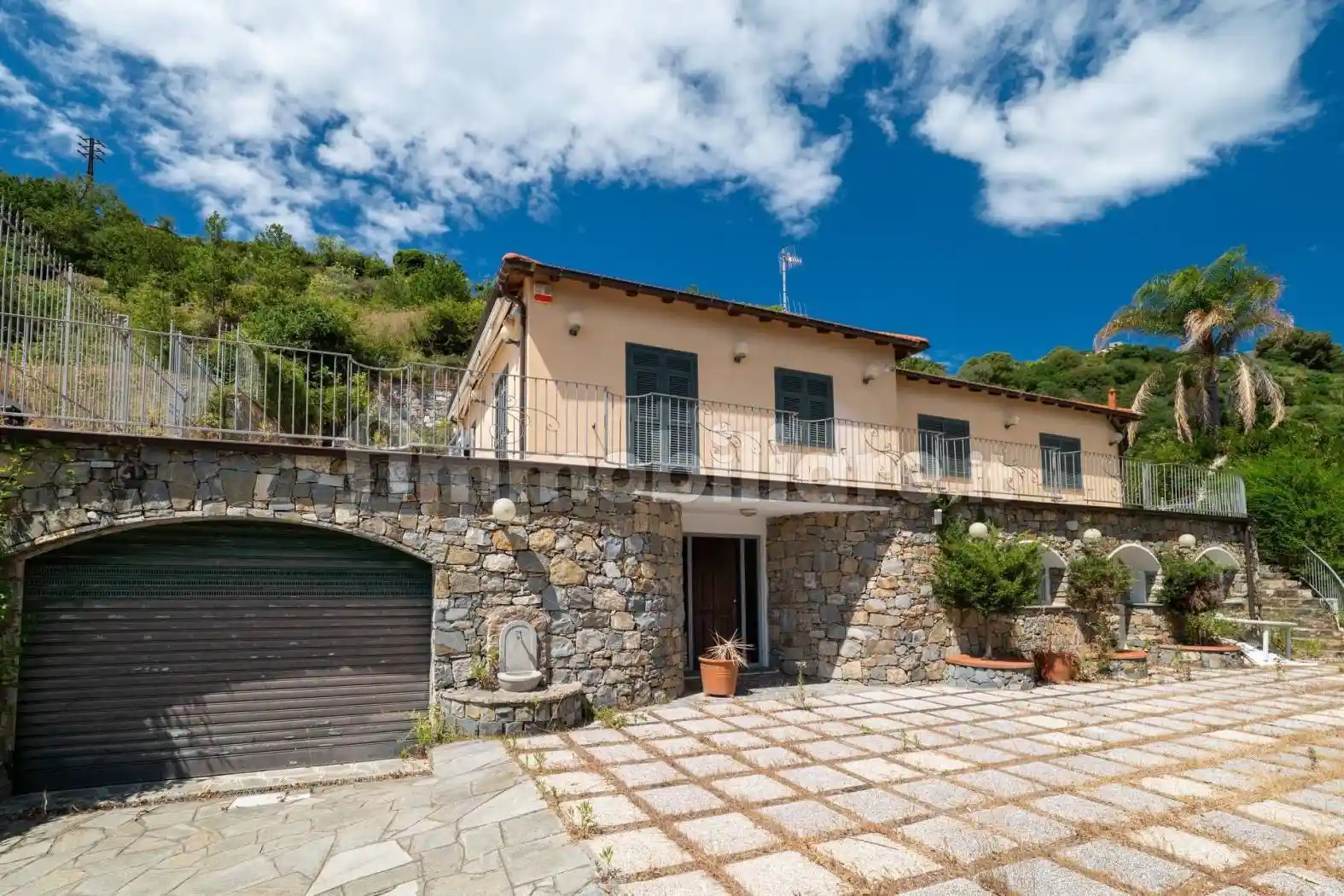 Villa in vendita a Riva Ligure