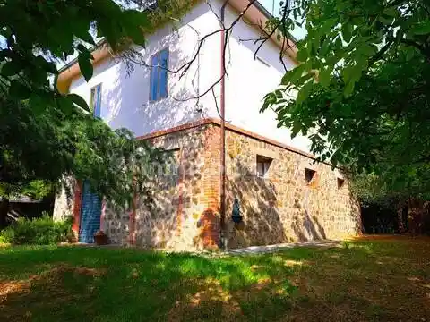 Villa in vendita a Seggiano