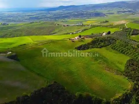 Rustico - Casale in vendita a Castel del Piano