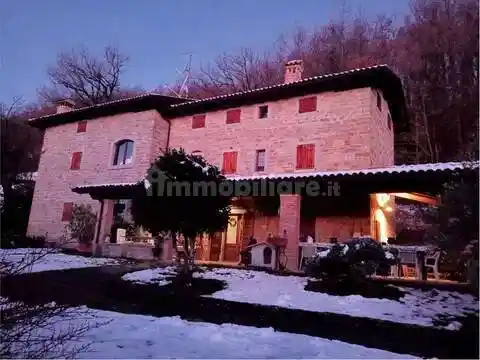 Villa in vendita a Lama Mocogno