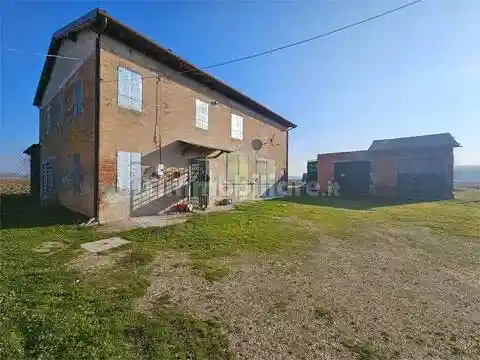 Rustico - Casale in vendita a Cavezzo