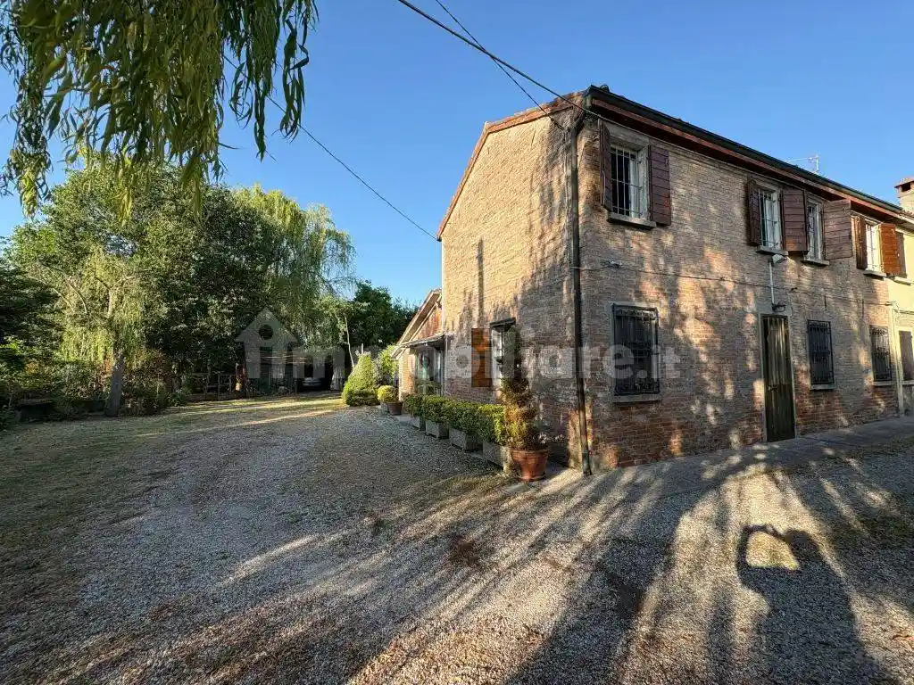 Casa indipendente in vendita a Ferrara