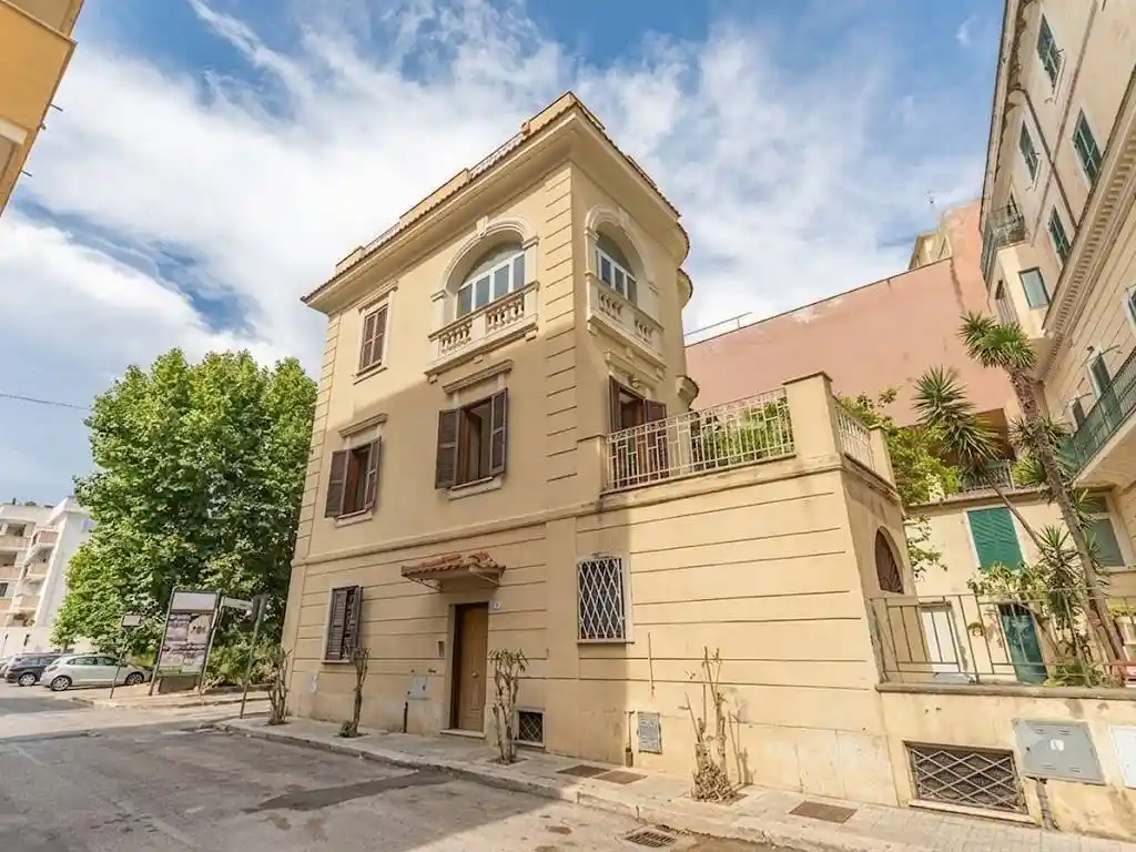 Casa indipendente in vendita a Nettuno