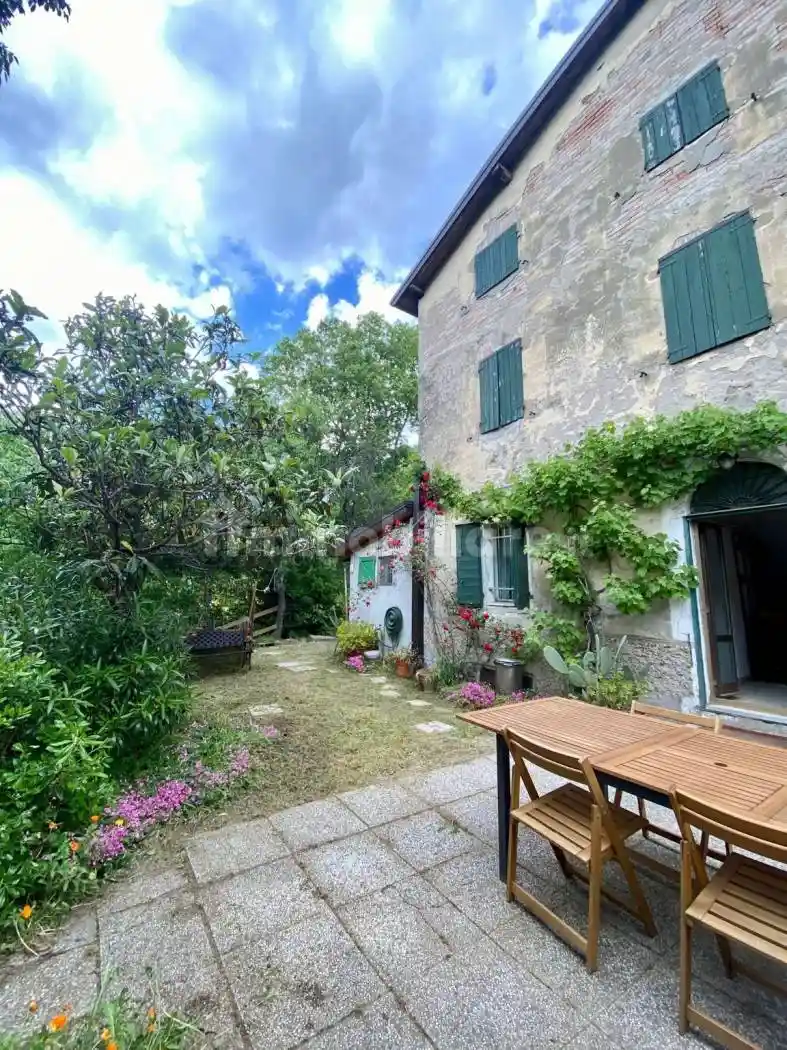 Rustico - Casale in vendita a Pianoro