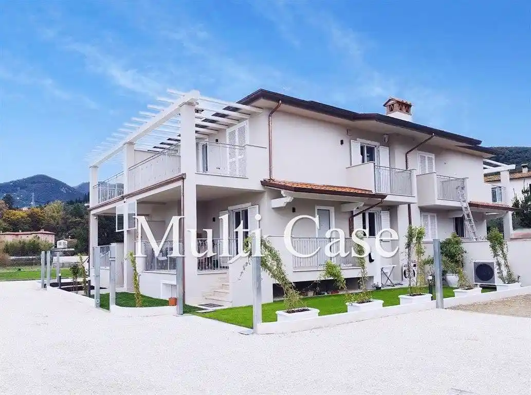 Villa in vendita a Camaiore