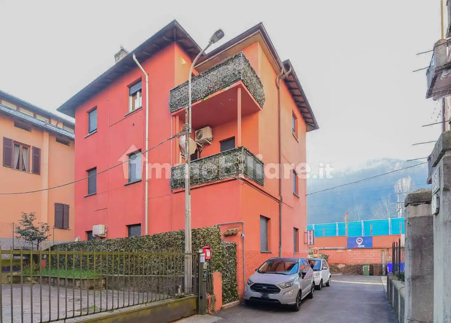 Palazzo - Edificio in vendita a Como