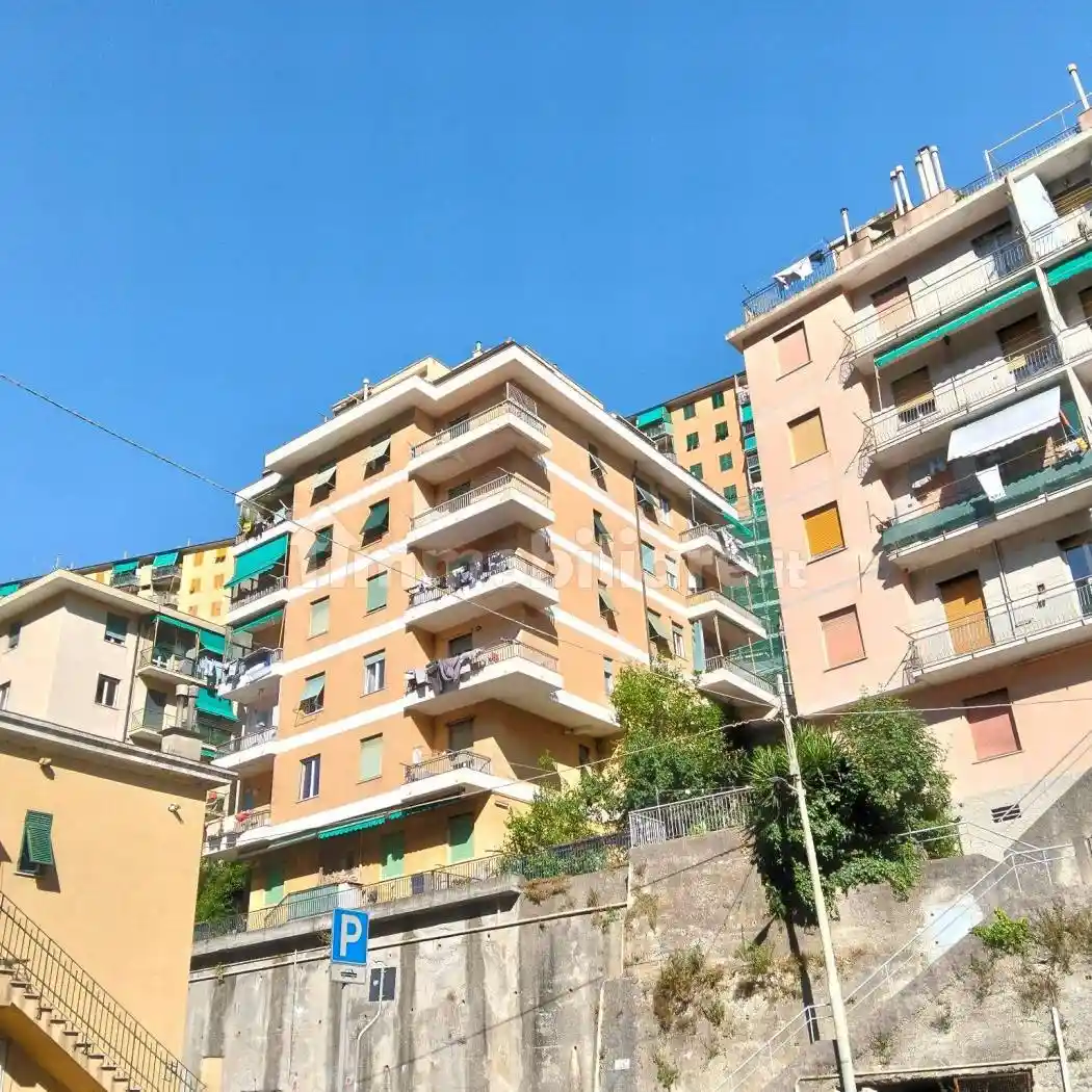Appartamento in vendita a Genova