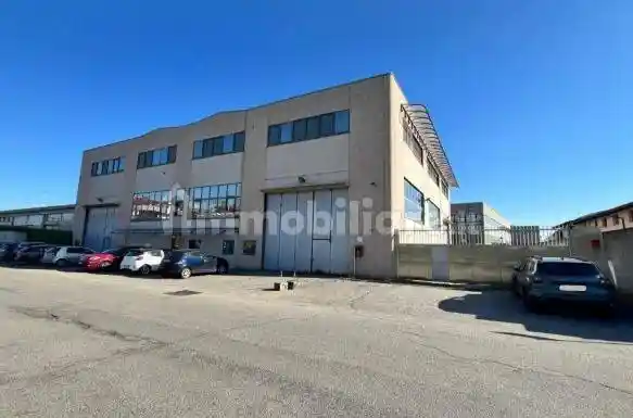 Palazzo - Edificio in vendita a Pogliano Milanese
