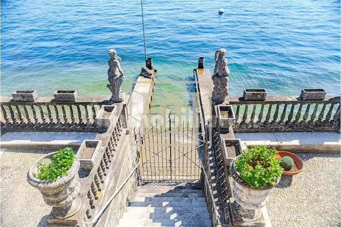 Villa in vendita a Stresa
