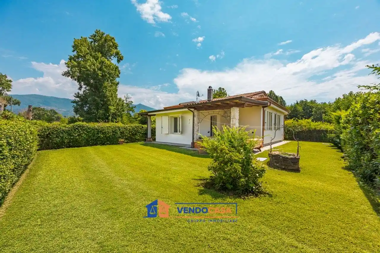 Villa in vendita a Massa