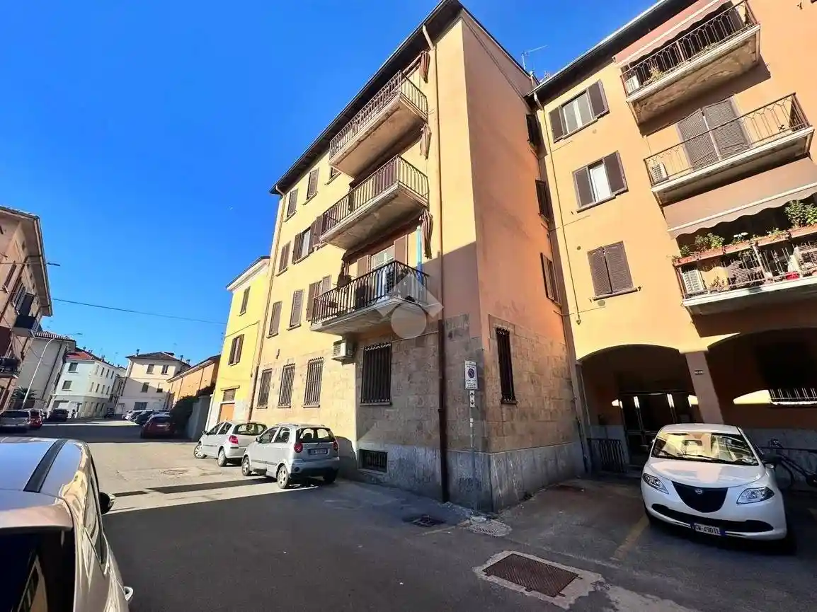 Appartamento in vendita a Pavia