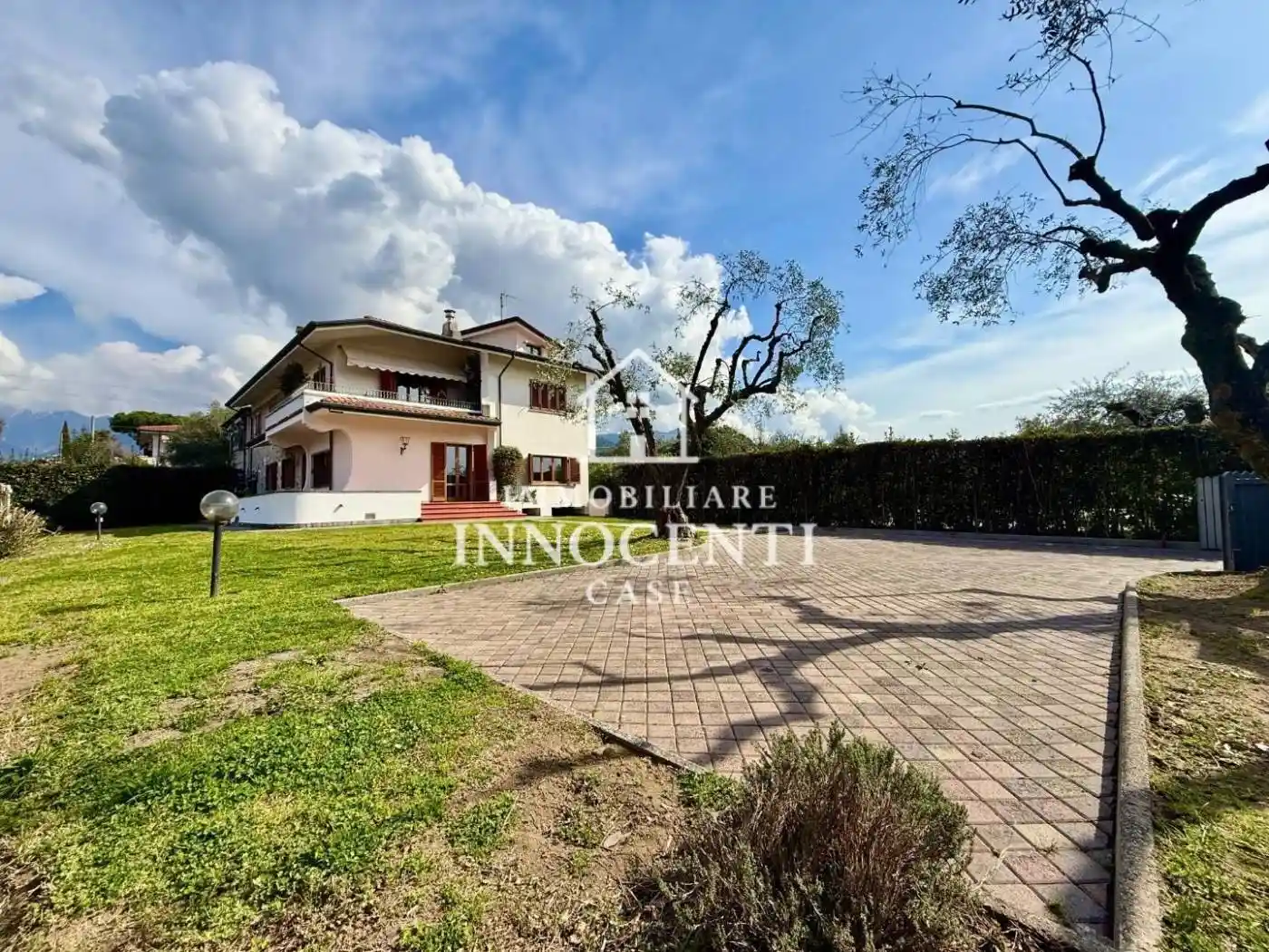 Villetta a schiera in vendita a Massa