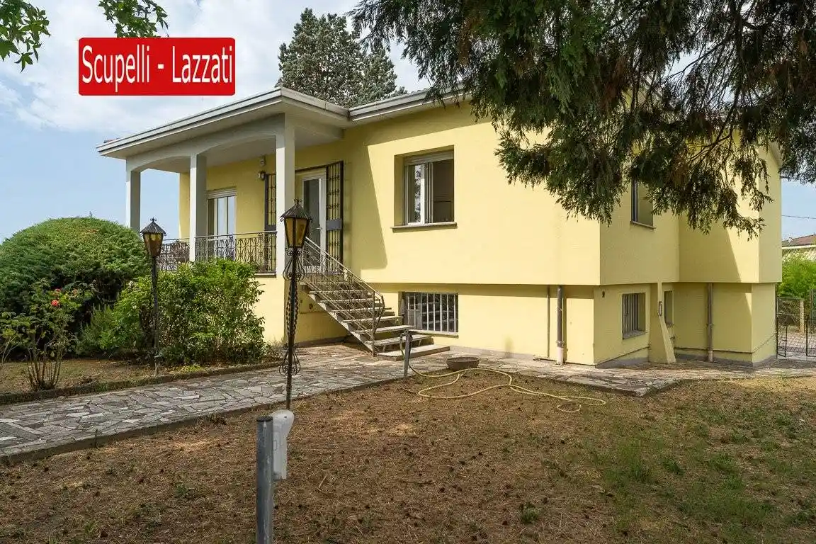 Villa in vendita a Voghera