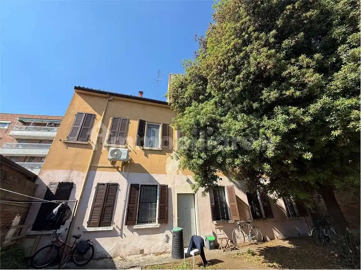 Casa indipendente in vendita a Ferrara