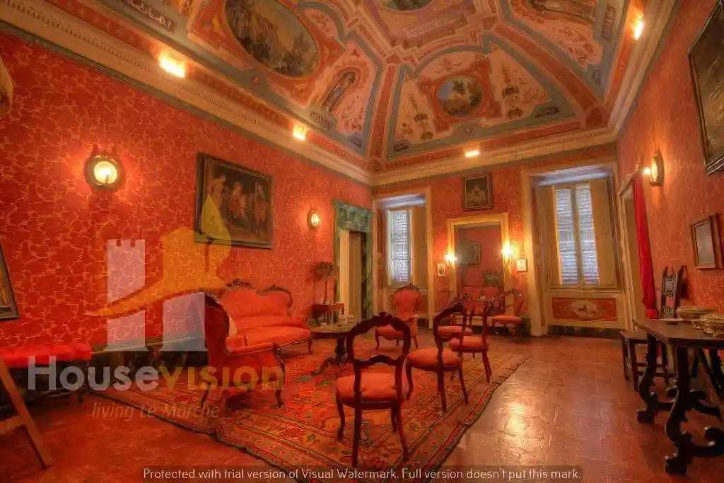 Palazzo - Edificio in vendita a Arcevia