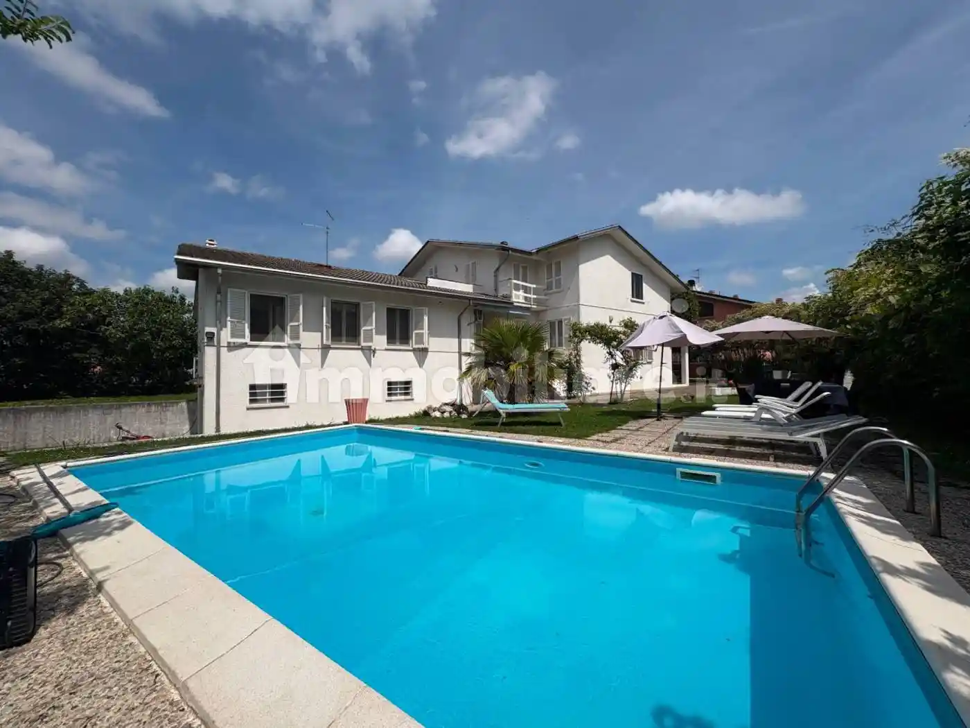 Villa in vendita a Calendasco