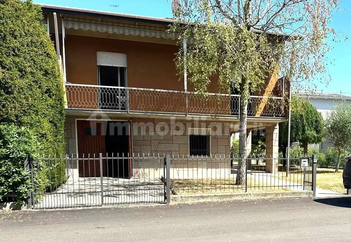 Villetta a schiera in vendita a Castelnovo di Sotto