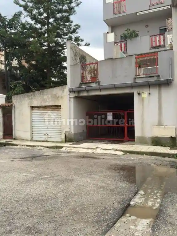 Appartamento in affitto a Rometta