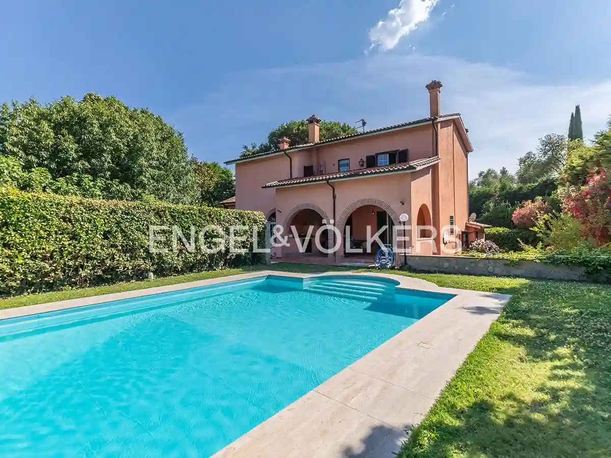 Villa - foto 2
