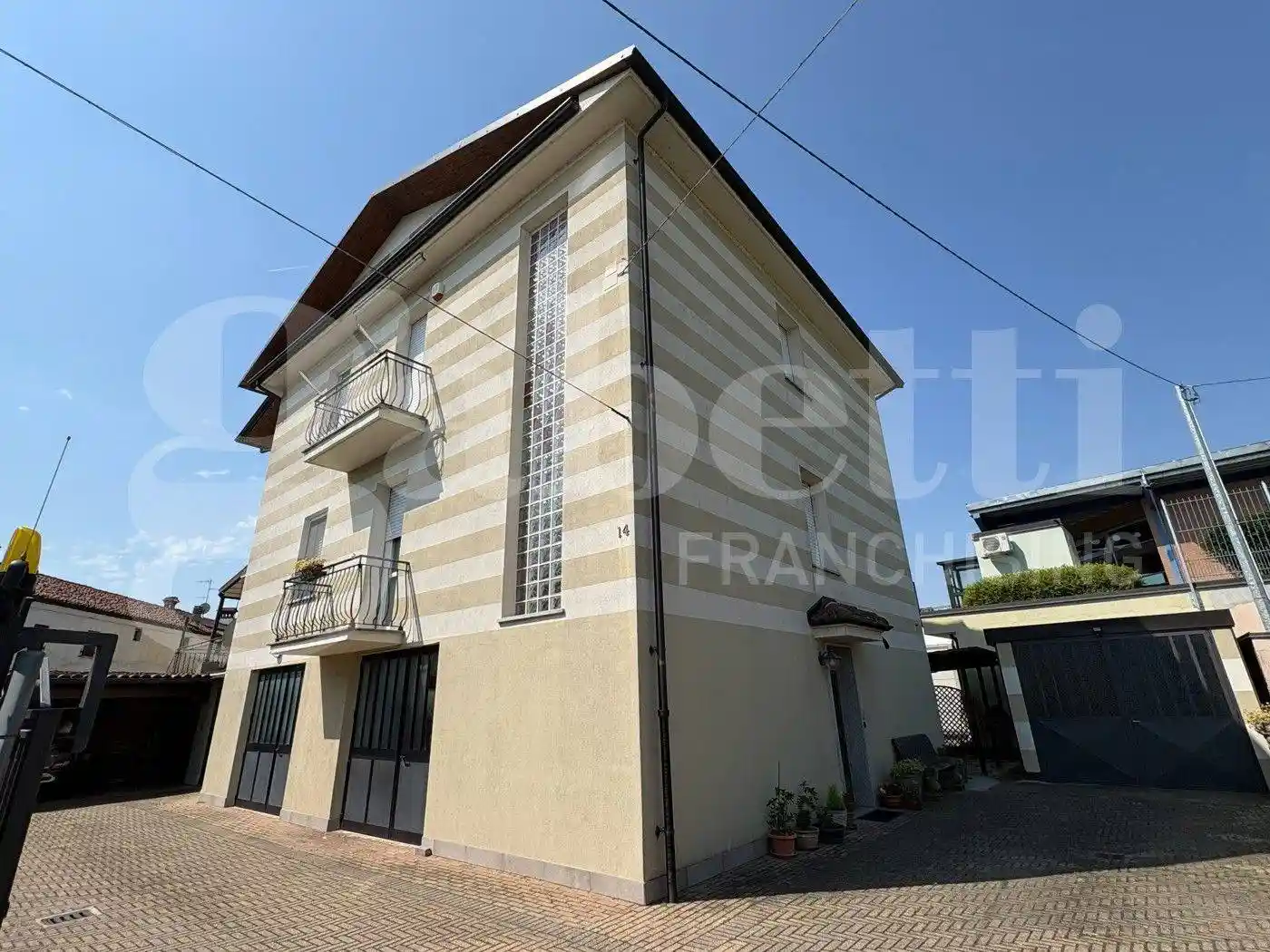 Villa in vendita a Bra