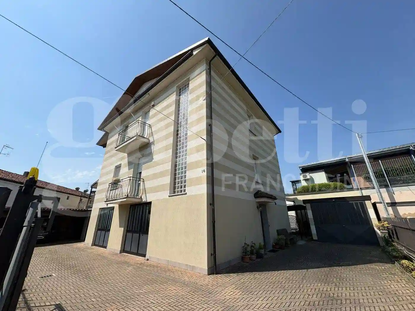 Villa - foto 2