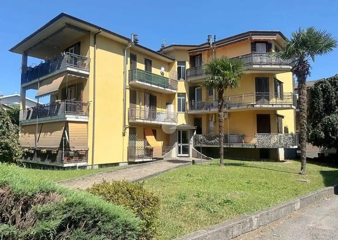 Appartamento in vendita a Carate Brianza