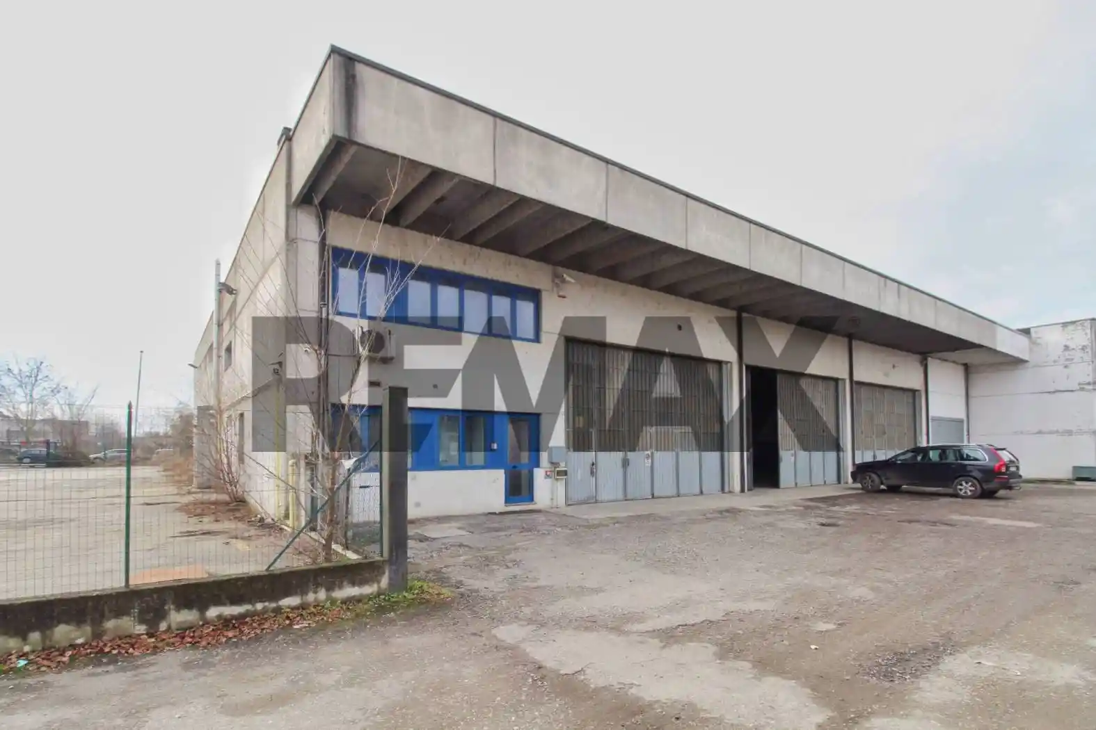 Palazzo - Edificio in affitto a Voghera