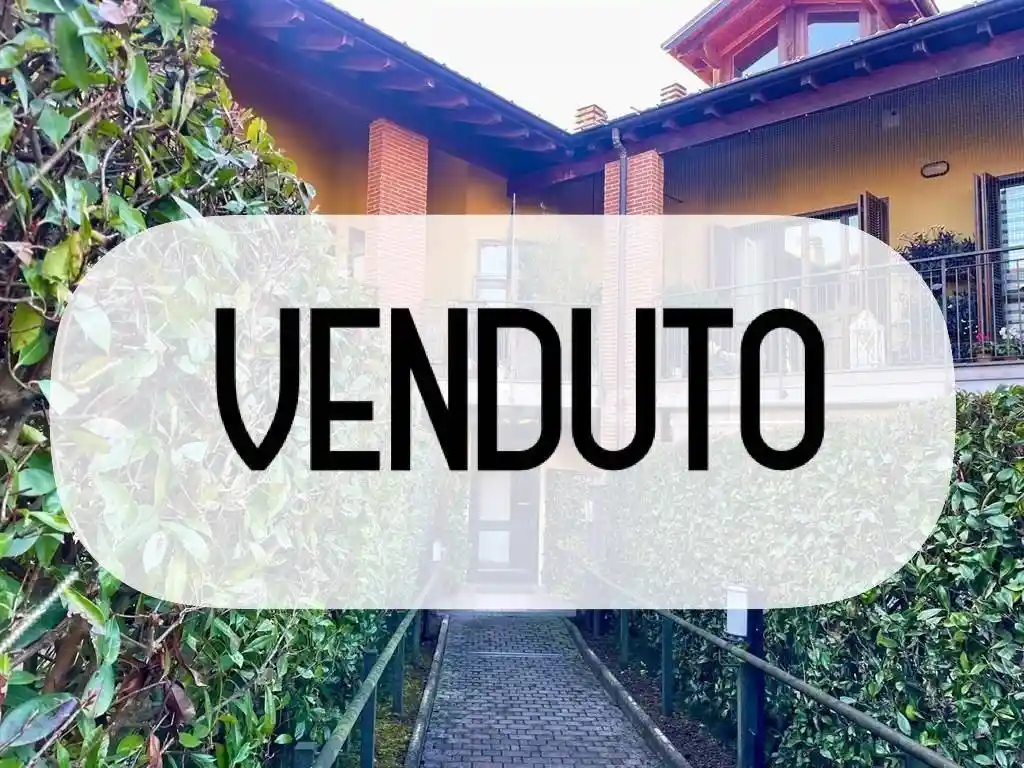 Appartamento in vendita a Azzate
