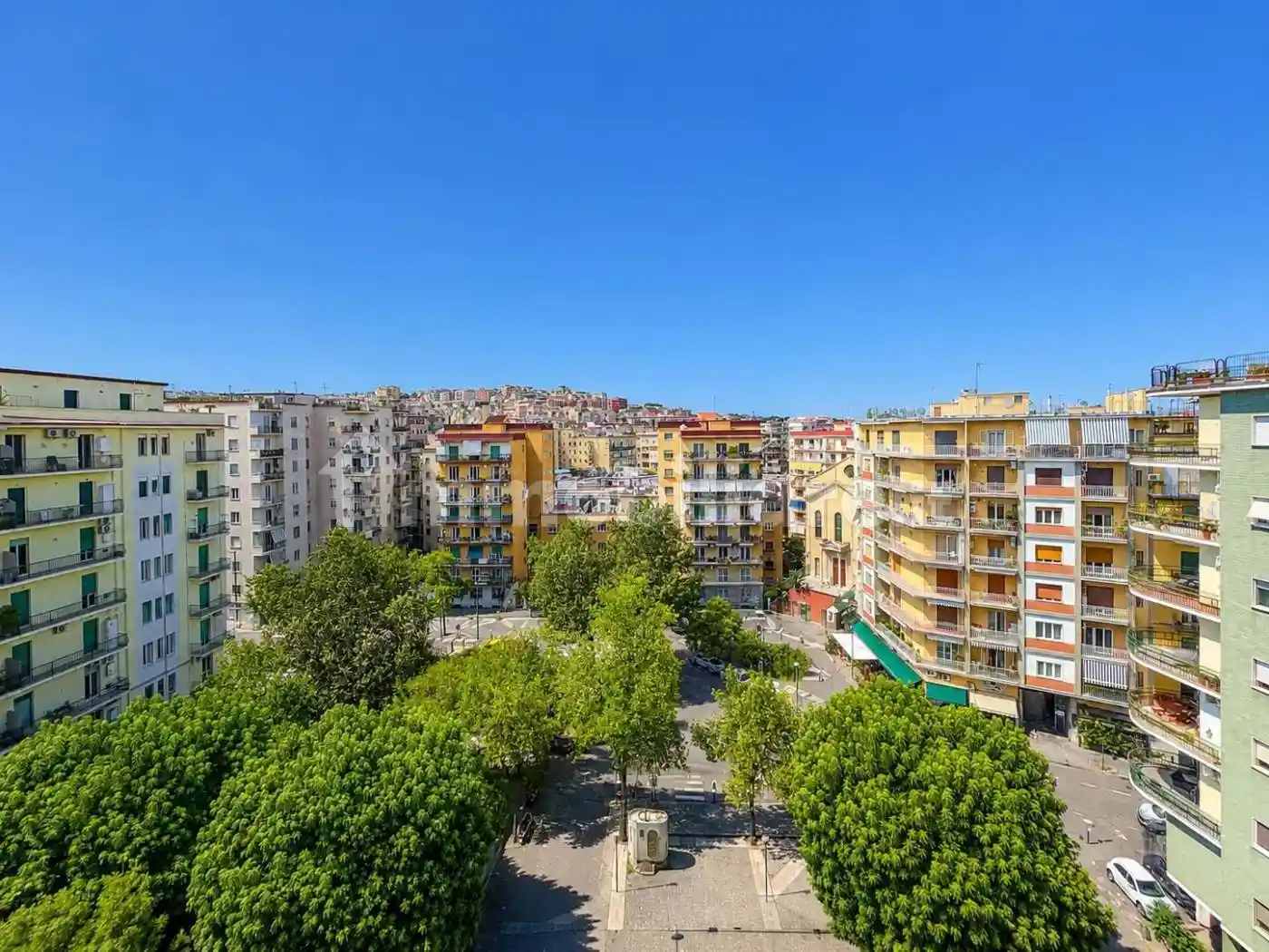 Appartamento in vendita a Napoli